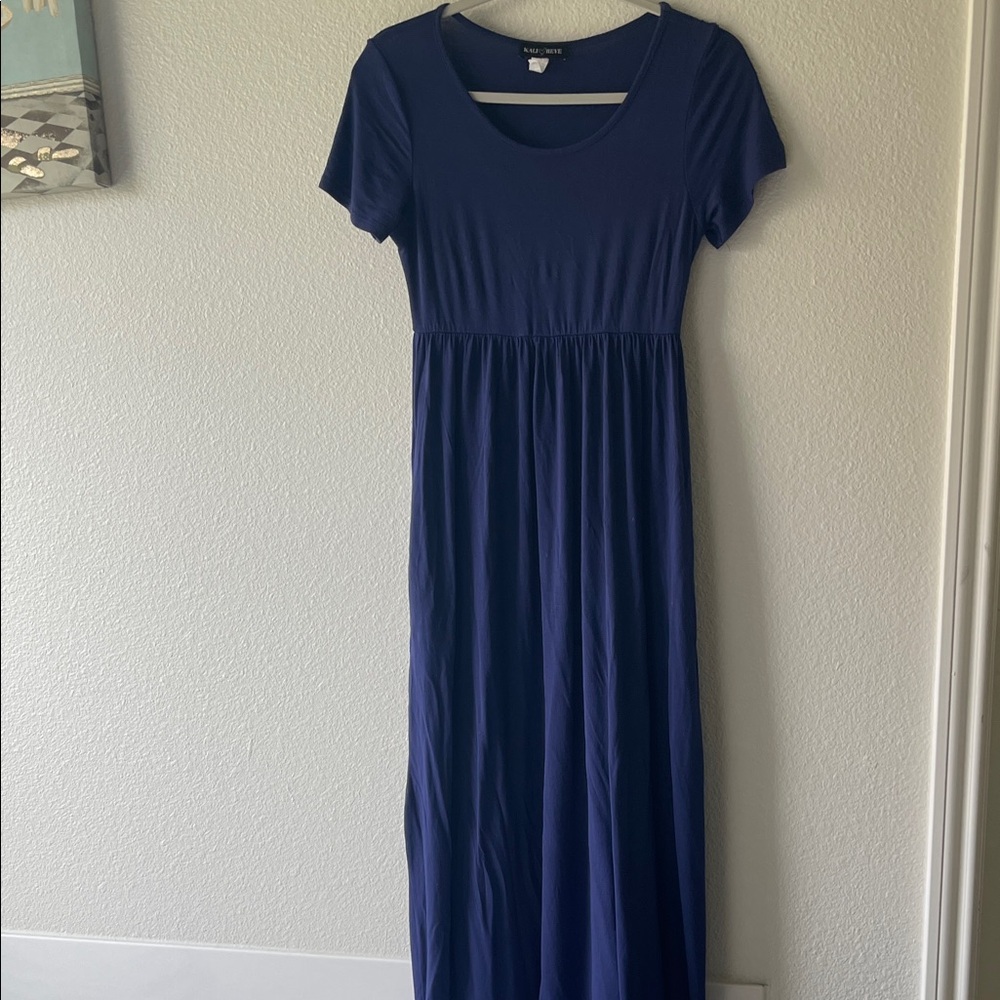 Kali Navy Short Sleeve Scoop Neck midi/Maxi Dress